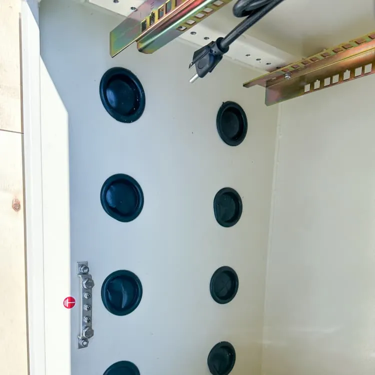 The cost of 10 kWh of household energy storage